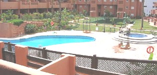 Apto en urbanización con 2 piscinas y spa