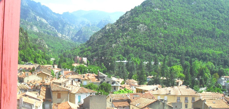 Maison de village au pied du Canigou (66) et pas loin de la mer