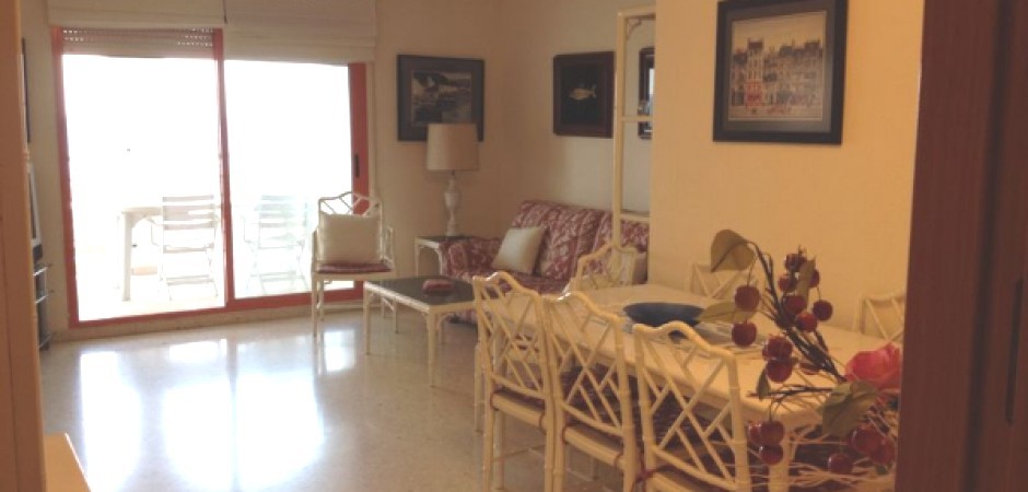 Apartamento junto a la playa