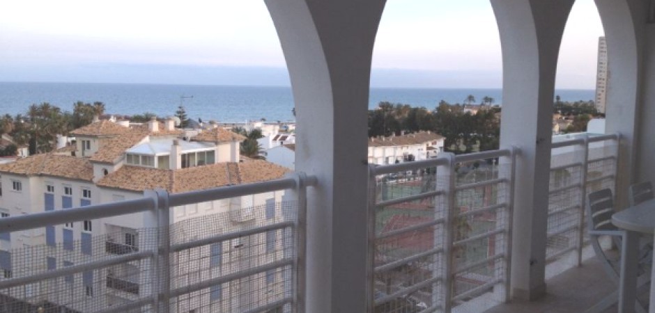 Apartamento junto a la playa