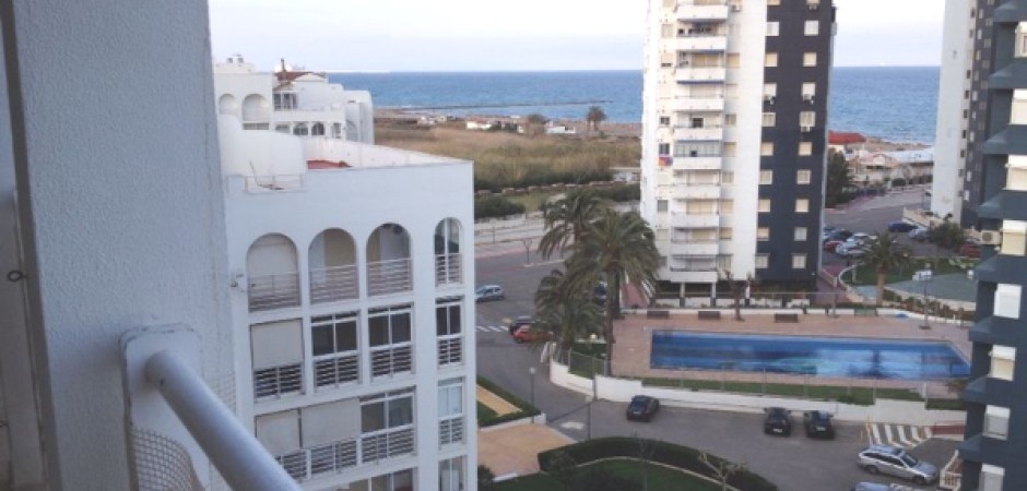 Apartamento junto a la playa