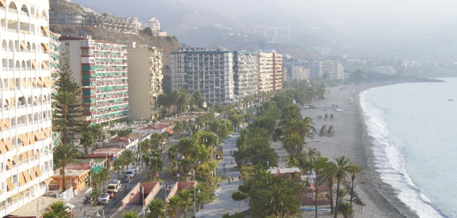 ESPACIOSO Y LUJOSO PISO CON BELLISIMAS VISTAS AL MAR.WIFI.PARKING.BICIS.CANOA