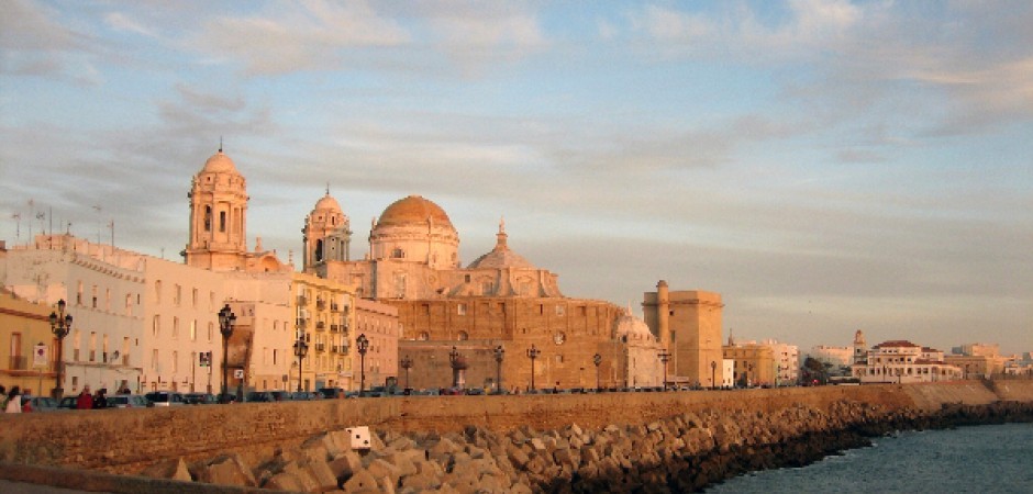 SOLEADO APARTAMENTO EN CÁDIZ, ESPAÑA